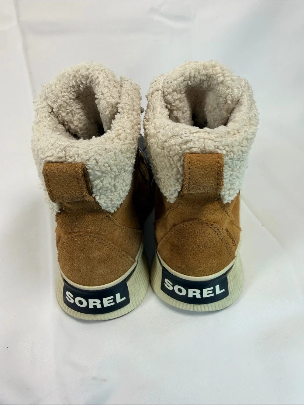 SOREL Youth Size 4 Boots Winter Style Waterproof Leather Duck Boot   Sherpa